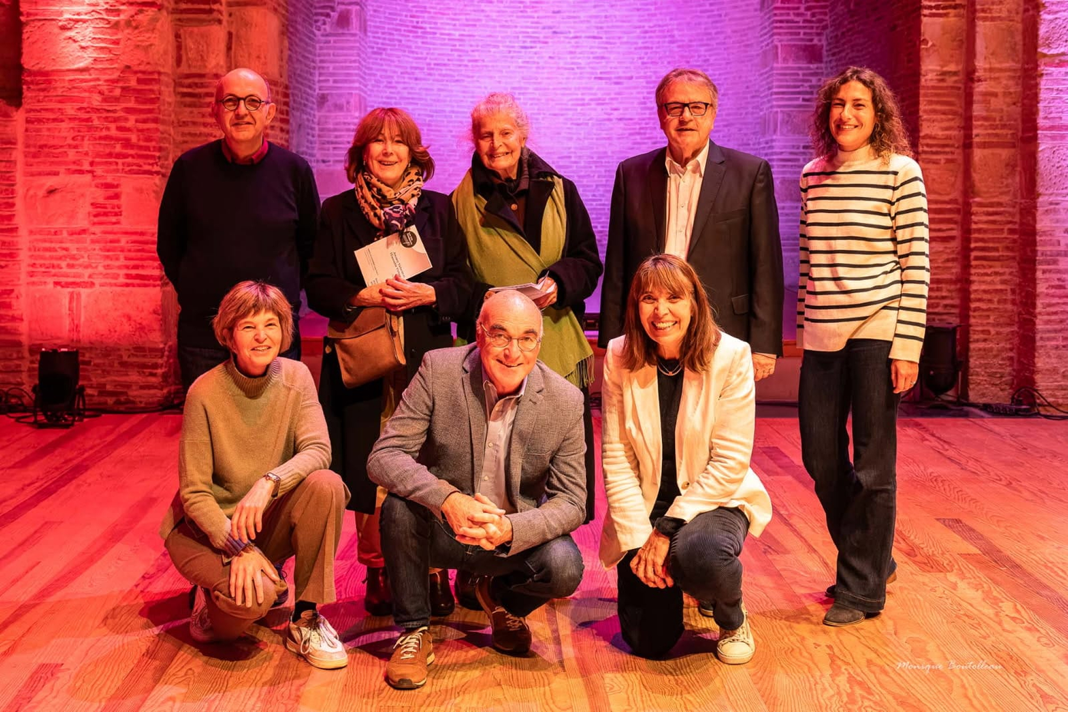 Équipe et bénévole de l'association Les Arts Renaissants